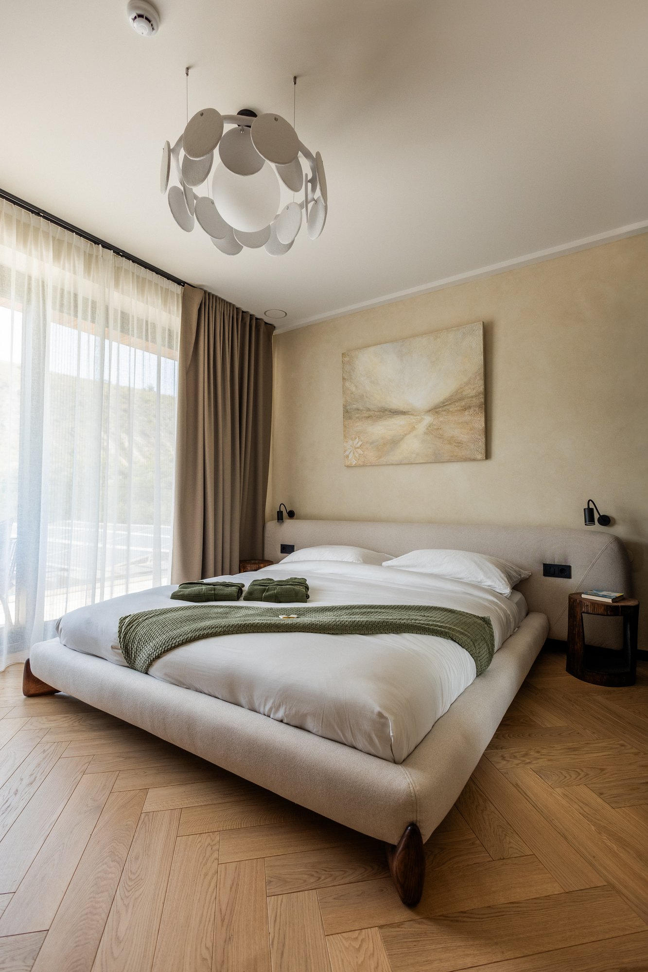 Rooms & Suites