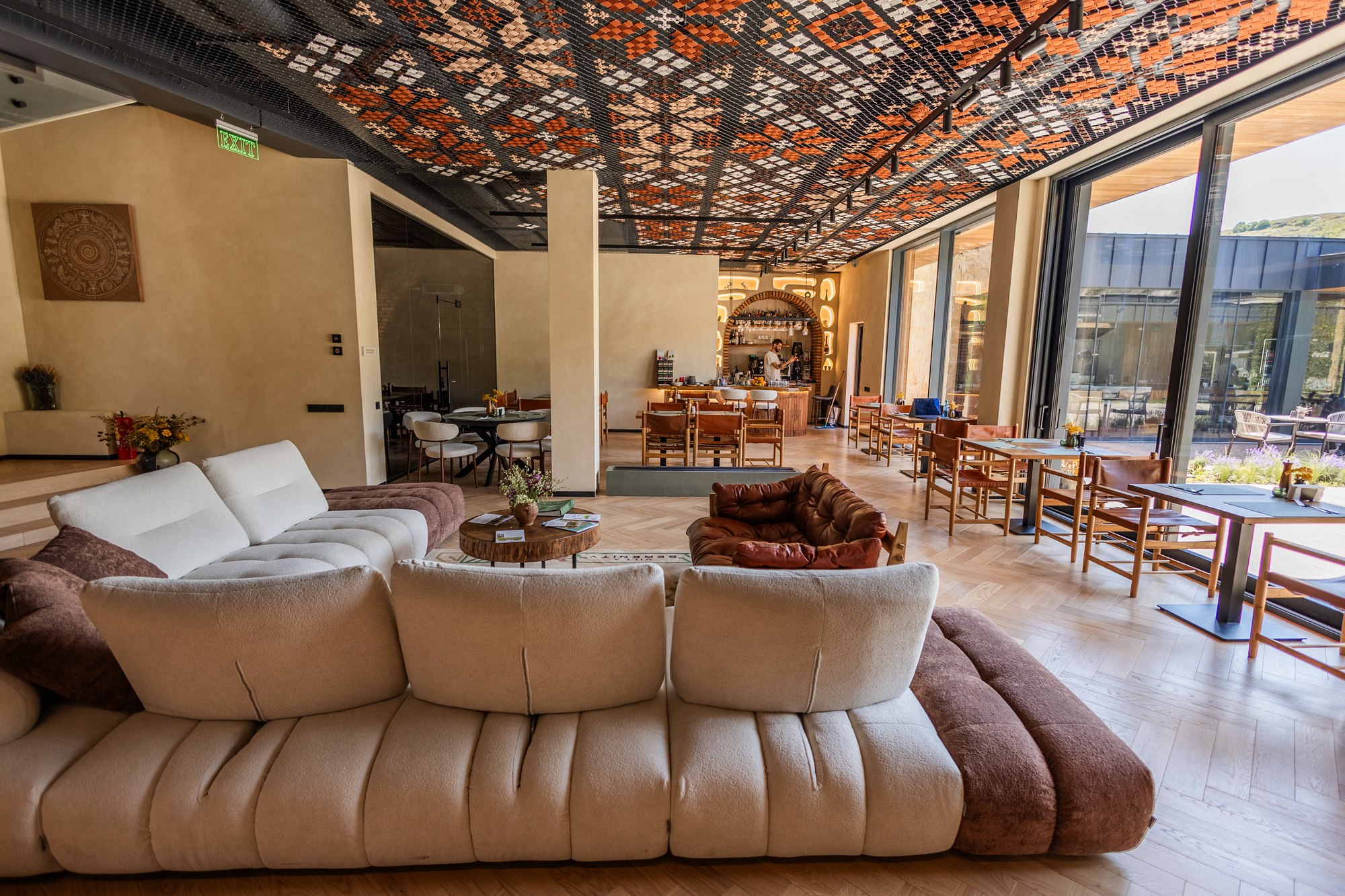 Ambiance — SILK dining room